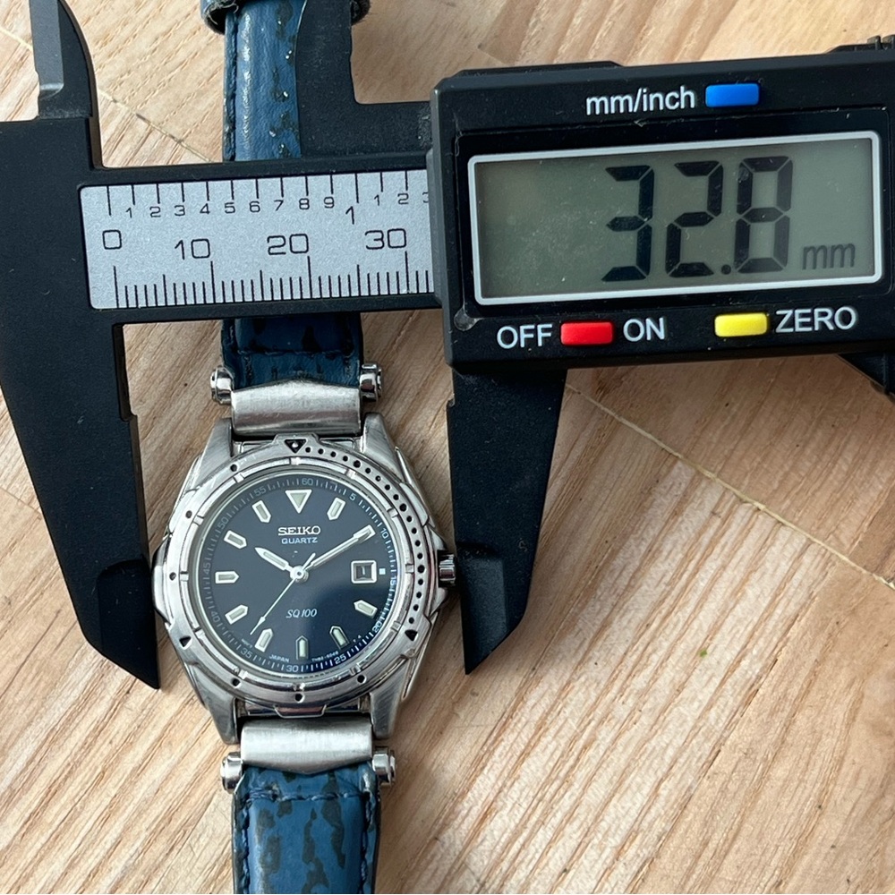 Seiko Rare Vintage Ladies Watch Blue Dial Stainless Case 10 BAR, Blue Leather - Picture 14 of 16